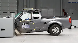 2017 Nissan Frontier King Cab driver-side small overlap IIHS crash test