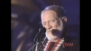 Willie Nelson - Live at Broken Spoke 1998 - Mama, don't let your babies grow up to be cowboys