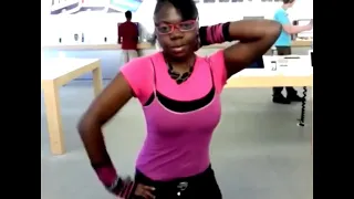 Stan Twitter: Girl dancing at an Apple store while Nasty plays