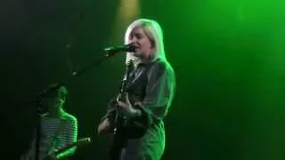 Alvvays covering Camera Obscura live