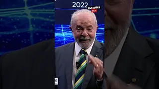 "Bolsonaro é um ditadorzinho", diz Lula, em encerramento do debate