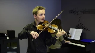 J.S.Bach-Gavotte from BWV1012 Young Violinist's Repertoire 3 (Faber Music) Grade 3