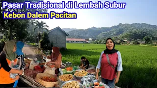 Pasar Terpencil di Lembah Subur Pegunungan Kapur Pacitan