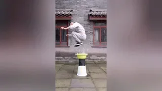 Chinese man shows incredible Kung Fu skills by jumping on water