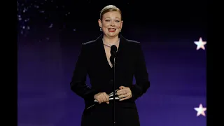 Sarah Snook wins "Best Actress in a Drama Series " at the 29th annal Critics Choice Awards.