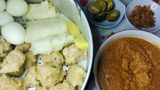 Siomay ayam bandung komplit dengan sambel kacangnya