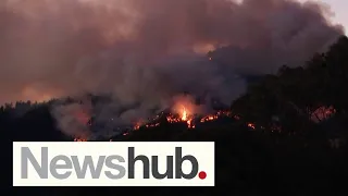 Port Hills fire still out of control as residents face second night evacuated | Newshub