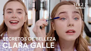 Clara Galle: maquillaje natural con ojos efecto XL | Secretos de Belleza | VOGUE España