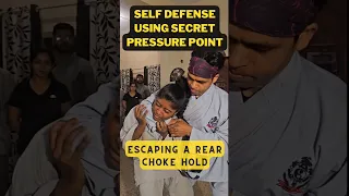 Self Defense against rear choke hold using pressure point #selfdefense #martialarts #escape #fight