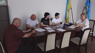Депутати Покровської міської ради обговорюють важливі питання на депутатських комісіях