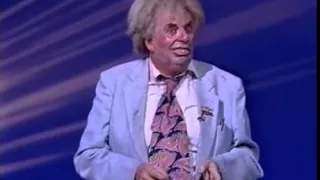 Live & Rampant! Les Patterson has a Stand Up