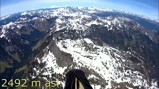 Paragliding over Rampart Ridge, Washington State, USA