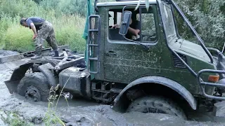 МЕГА-УАЗ едет на ПЕРЕДКЕ UNIMOG сидит off road 4×4