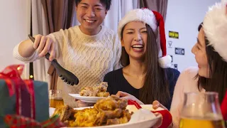 Celebrate Christmas Like A JAPANESE Explained in 3 mins