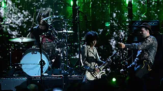 Members Of Nirvana w Joan Jett - Smells Like Teen Spirit - RRHOF 2014