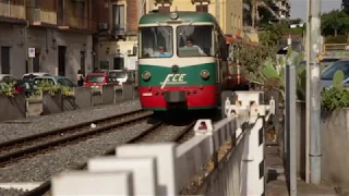 Viaggio intorno all'Etna a bordo della Ferrovia Circumetnea