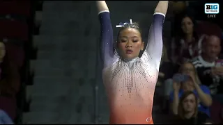 Suni Lee gets her first PERFECT 10 of the season on beam