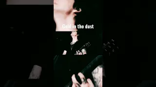 Synyster Gates intro to 'Buried Alive'