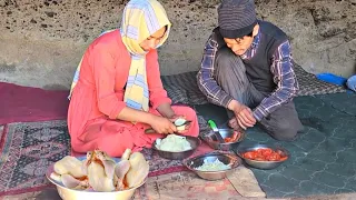 Ramadan Mubarak : The romantic life of a small cave-dwelling family of five | rural lifestyle