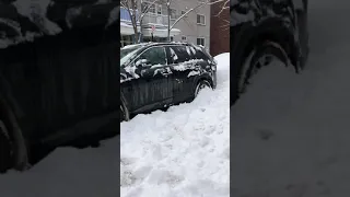 Toyota Rav4 stuck in snow