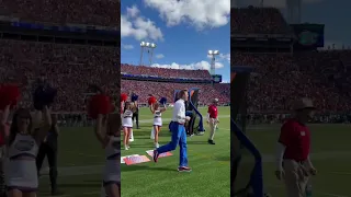 Cheer the Florida Georgia game with me, Miss UF 👸🏾 full vlog up now! #gators #cheer #uf #college