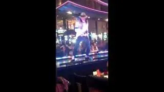 Michael Jackson Imposter Dancing in Las Vegas, New York, New York Hotel