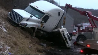 US safety investigators to probe fatal bus crash