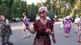 КАРЕГЛАЗАЯ КОЛДУНЬЯ! 2021 ТАНЦЫ ХАРЬКОВ #dance #retrodancing