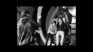One Direction - I Should've Kissed You (Music Video)