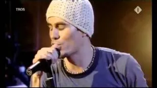 Enrique Iglesias - Stand By Me (LIVE) greek subs_ ελληνική μετάφραση