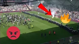 Maskierte Fans stürmen den Platz 😱 | Spiel muss abgebrochen werden