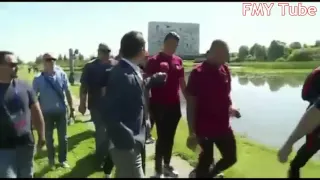 Cristiano Ronaldo jette le microphone du journalisteتصرف غريب من رونالدو تجاه الصحفي