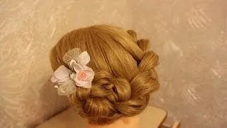 Причёска объемная боковая коса с цветком