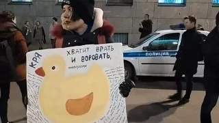 03 Навальный — Медведев — народный сход в Петербурге. 06.03.17