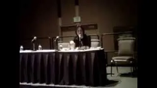 Asking Matthew Mercer about Iron Man and Levi Jeans @ Sakura Con 2014