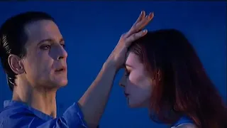 L'esprit du Bleu, from 'Signes' choreographed by Carolyn Carlson and performed by MAG