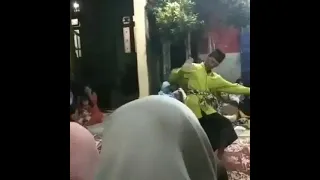 Video Detik-detik Pesilat Meninggal Saat Beraksi, Reaksi Penonton Jadi Sorotan