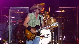 "Ted Invites FBI Agents to Raid His Stage & Queen" Ted Nugent@Jim Thorpe, PA 8/18/22