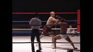 Carlos Newton Vs. Erik Paulson (29/11/1997)