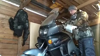 Завожу мотоцикл после долгой зимы Пробуждение