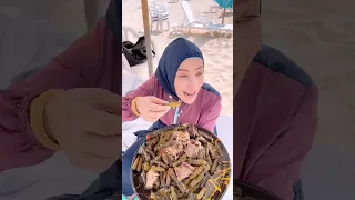 مراتى والمحشى فى الساحل الشمالى 😂 Part2