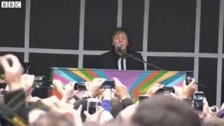 BBC News Paul McCartney performs surprise Times Square gig