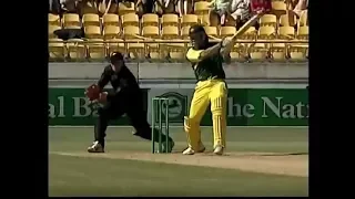 BRUTE POWER! Andrew Symonds 156 vs NZ - 8 sixes and 12 fours