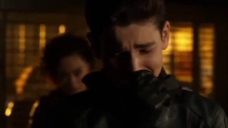 Bruce and Selina 4x16 #2 (Selina gets the file)