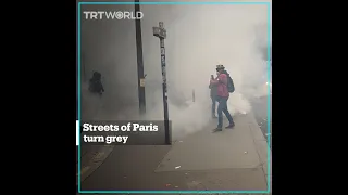 Clashes break out between police and Yellow Vests