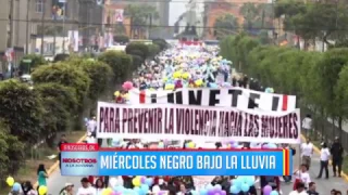 #NiUnaMenos: Miércoles negro bajo la lluvia