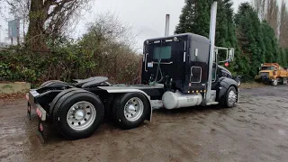 Peterbilt 386 flattop walkaround