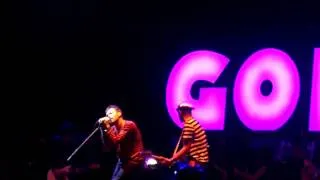 Gorillaz @ Coachella 2010- Kids With Guns