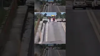 How quickly the bridge was washed away.