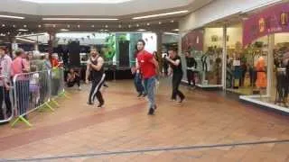 The Ridings Shopping Centre - 90s Flash mob